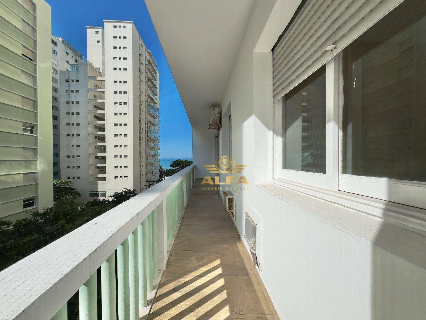 Apartamento à venda com 3 quartos, 100m² - Foto 2