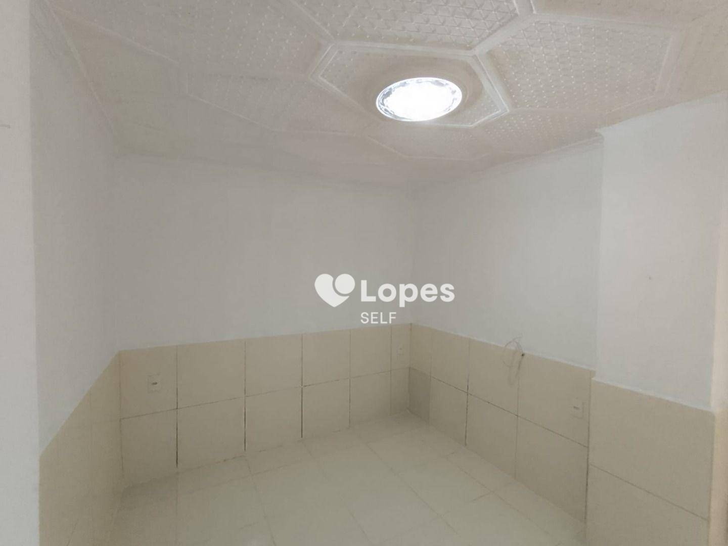 Apartamento à venda com 2 quartos, 70m² - Foto 4