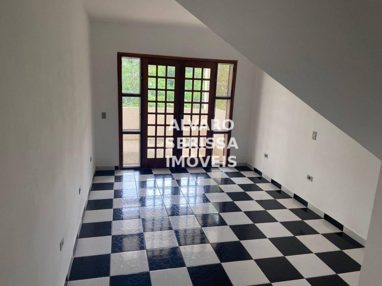 Casa à venda com 4 quartos, 230m² - Foto 26