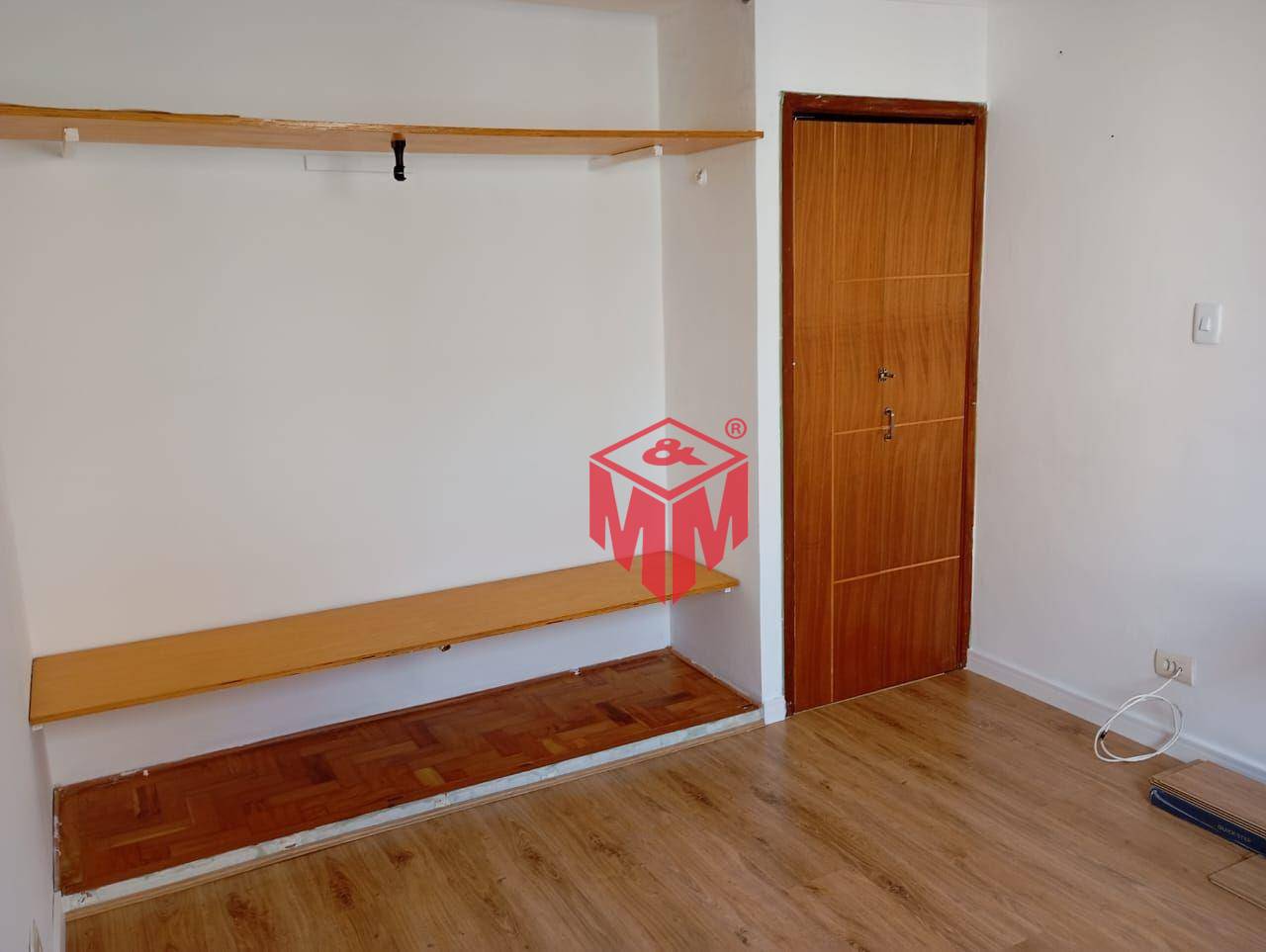 Apartamento à venda com 2 quartos, 76m² - Foto 13