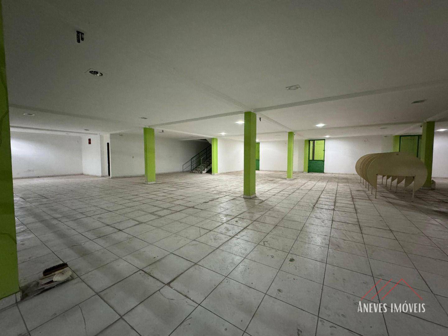 Prédio Inteiro para alugar, 2000m² - Foto 24