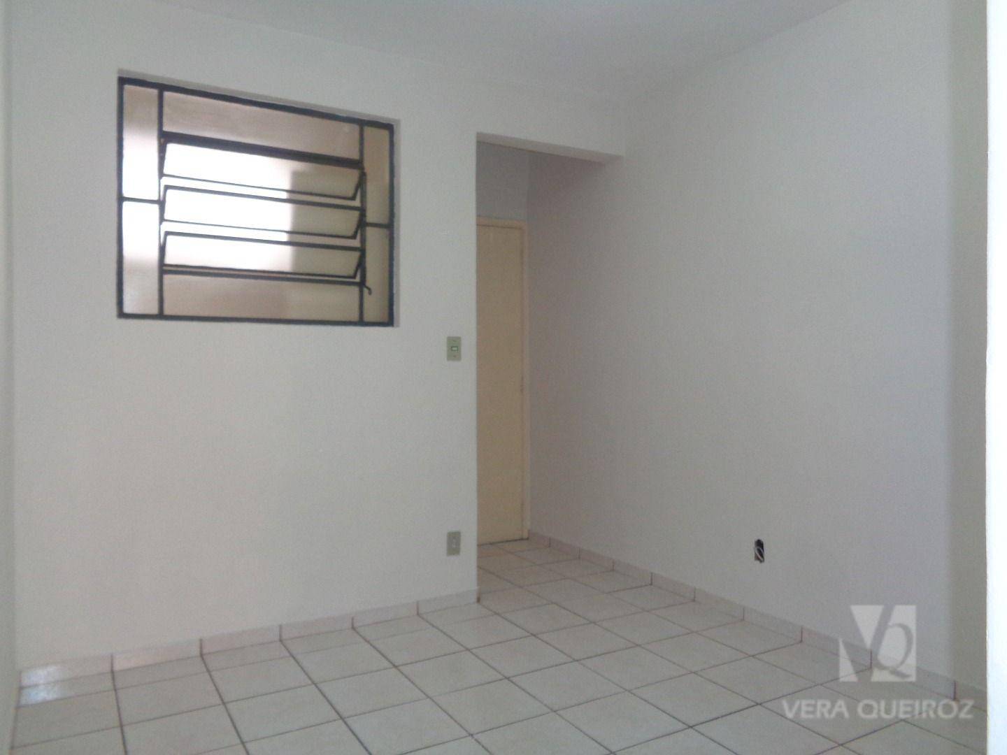 Apartamento para alugar com 1 quarto, 37m² - Foto 3