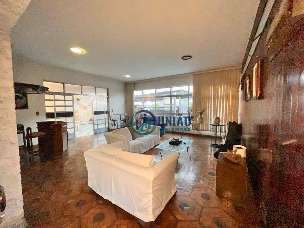 Casa à venda com 4 quartos, 406m² - Foto 4