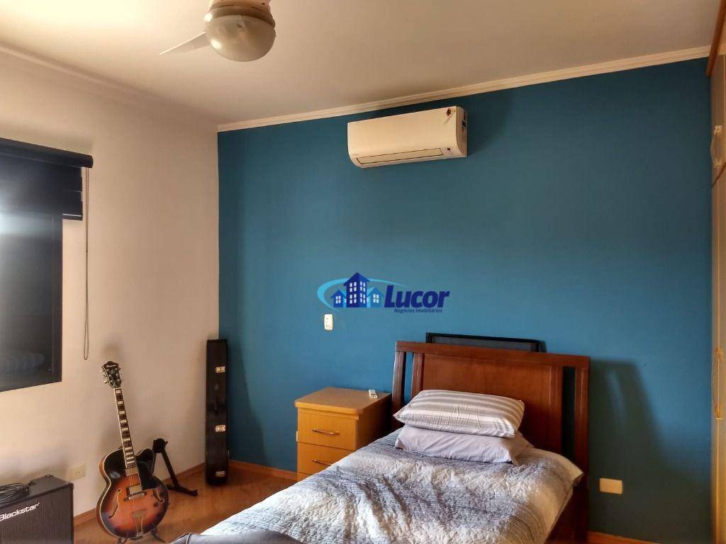 Sobrado à venda com 3 quartos, 250m² - Foto 35