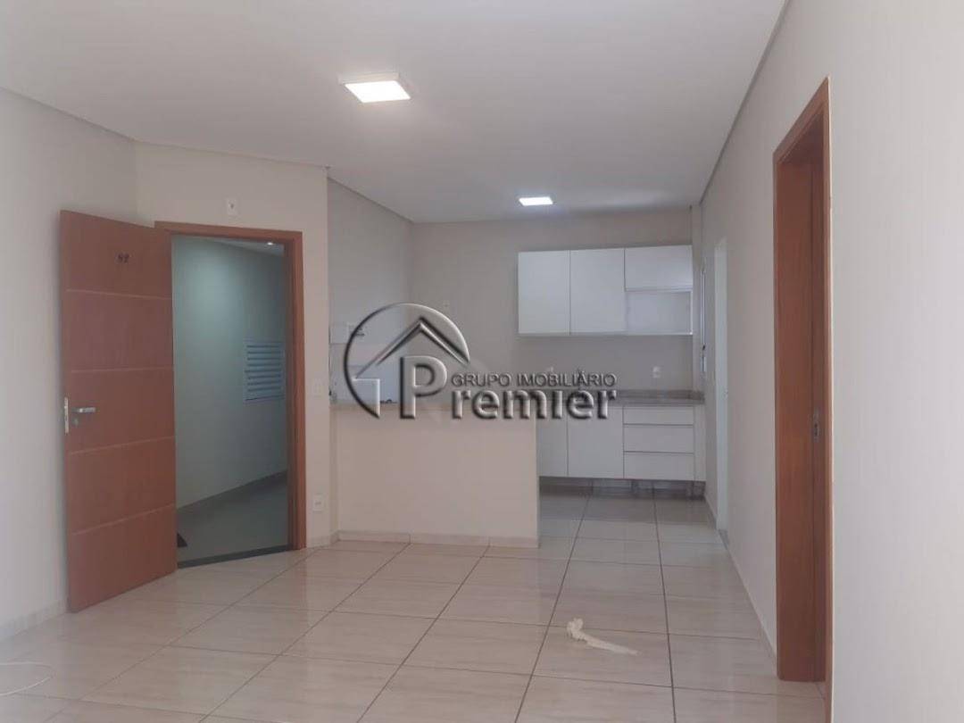 Apartamento à venda com 3 quartos, 82m² - Foto 3