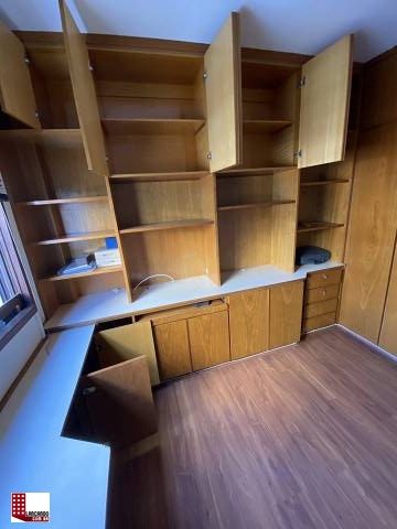 Apartamento à venda com 3 quartos, 130m² - Foto 9