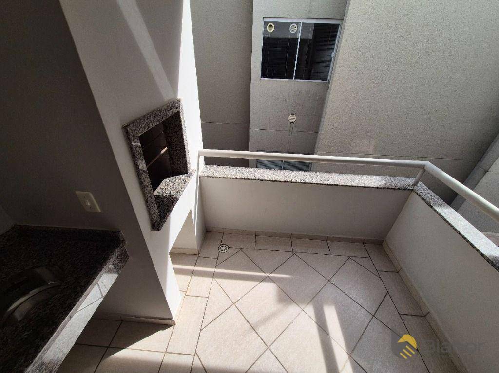 Apartamento à venda e aluguel com 2 quartos, 77m² - Foto 6