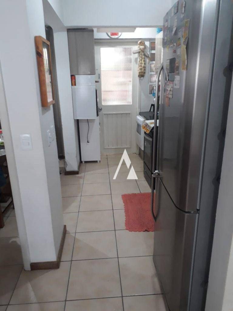 Sobrado à venda com 3 quartos, 88m² - Foto 2