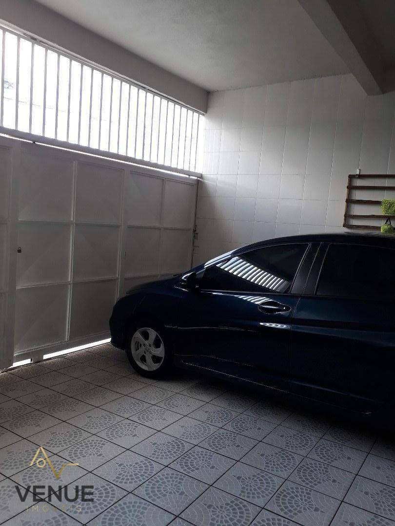 Sobrado à venda e aluguel com 3 quartos, 218m² - Foto 8