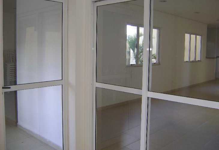 Apartamento à venda com 2 quartos, 68m² - Foto 2