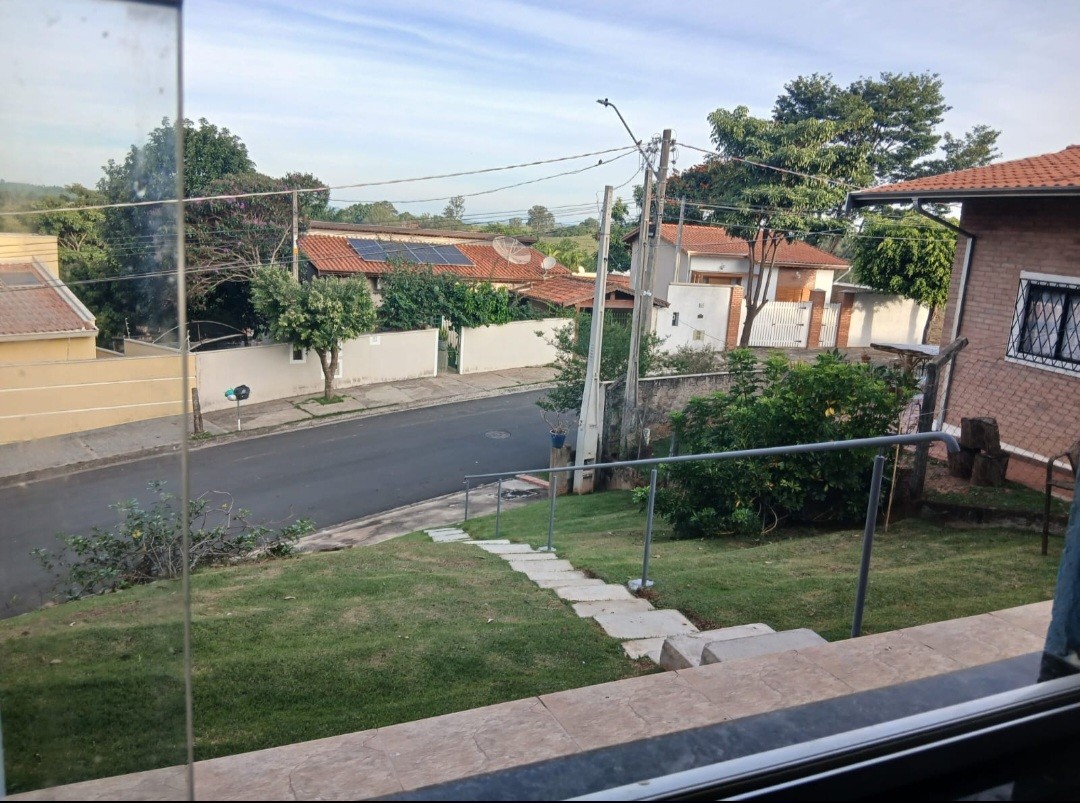 Casa à venda com 2 quartos, 250m² - Foto 4