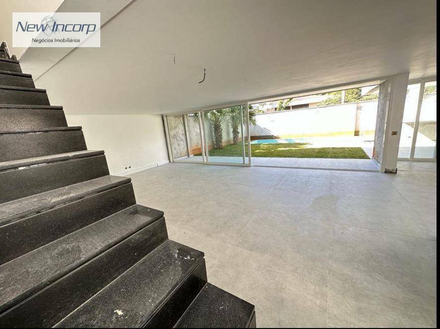 Casa de Condomínio à venda com 4 quartos, 450m² - Foto 8