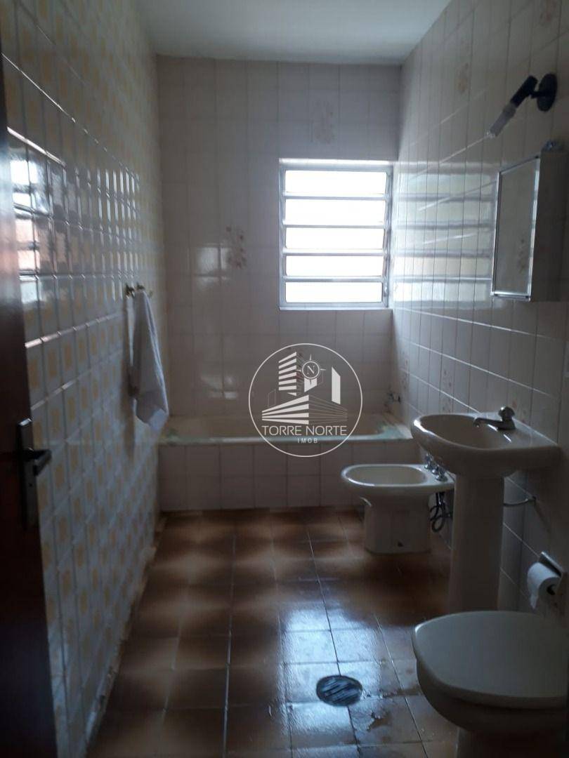 Casa à venda com 3 quartos, 180m² - Foto 5