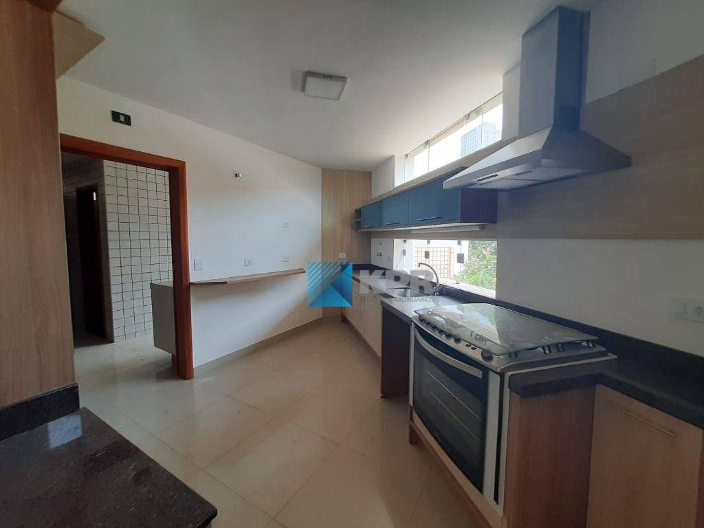 Casa de Condomínio à venda com 3 quartos, 360m² - Foto 31