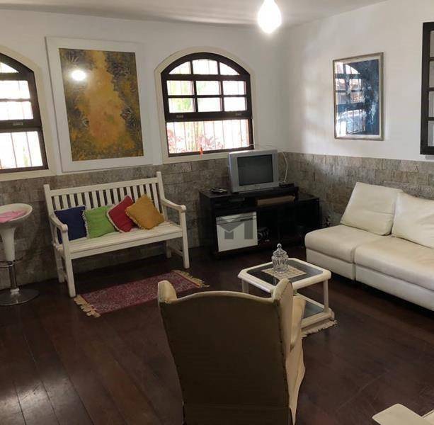 Casa à venda com 4 quartos, 200m² - Foto 10