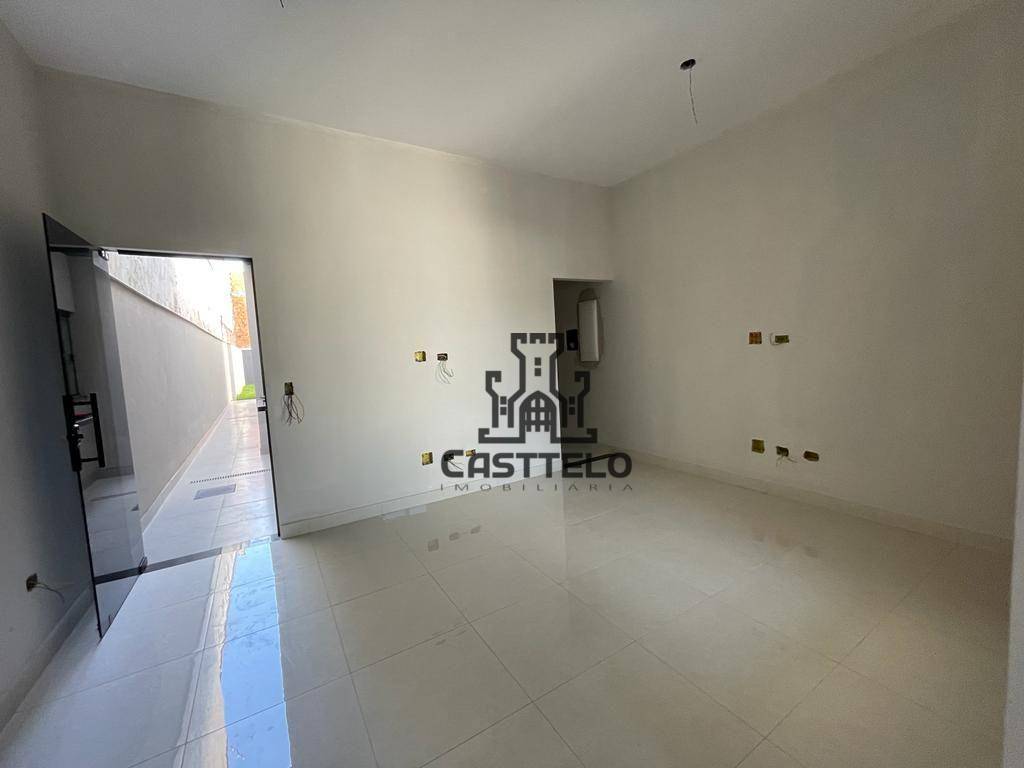 Casa à venda com 3 quartos, 85m² - Foto 4