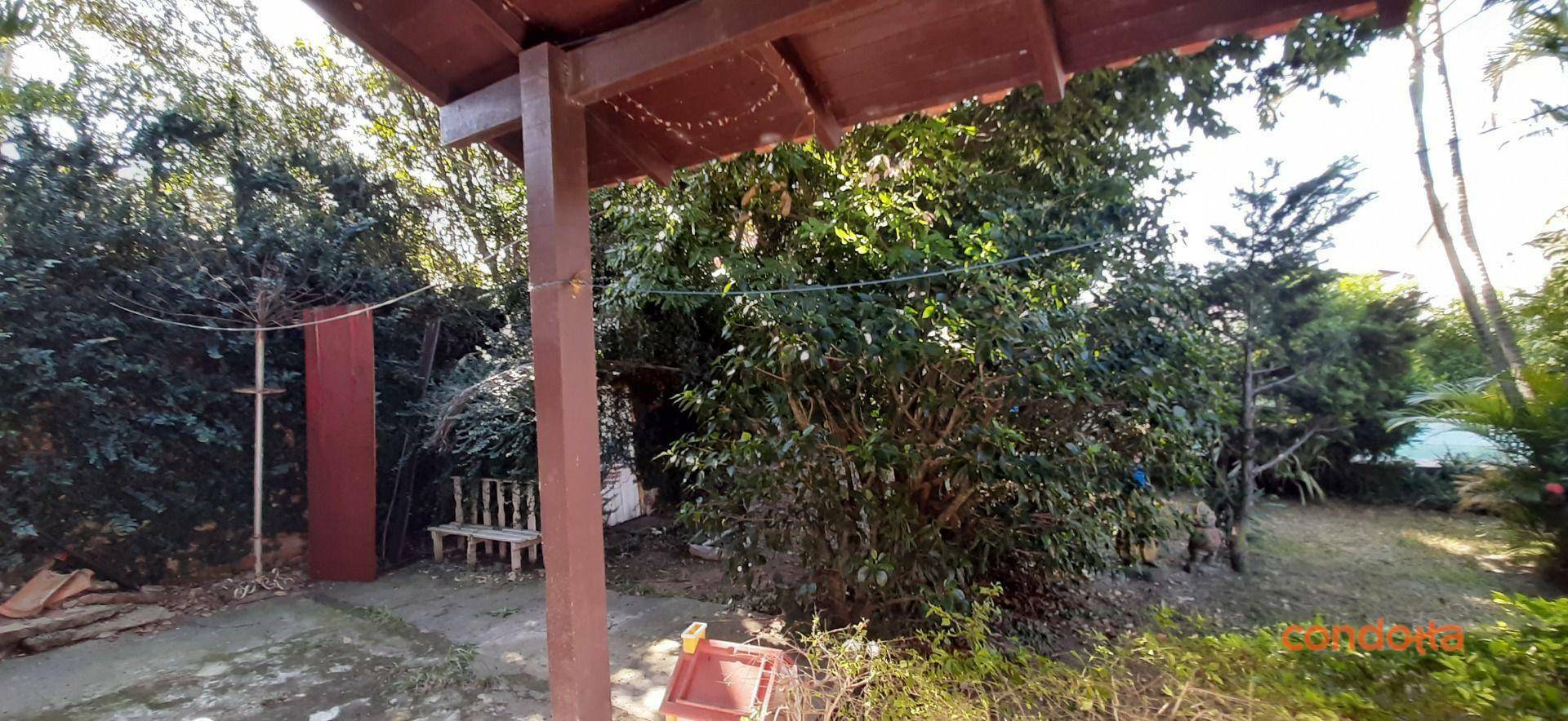 Casa para alugar com 4 quartos, 331m² - Foto 56