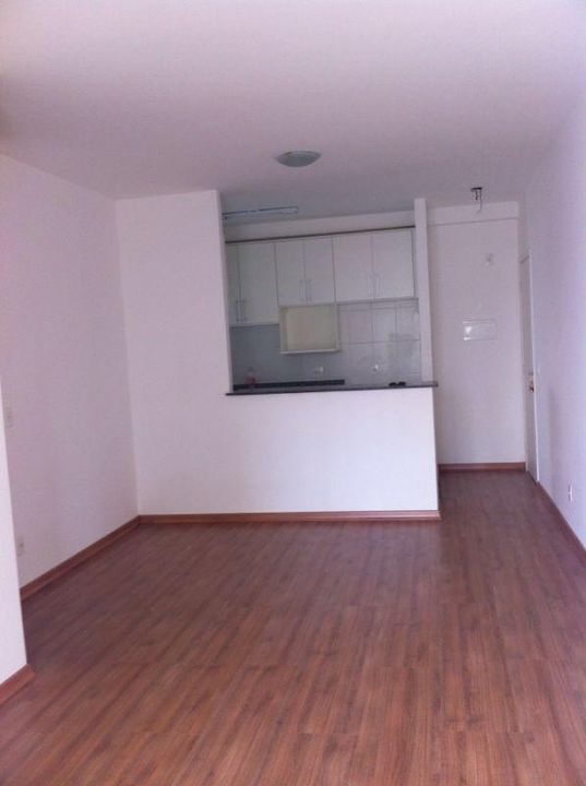 Apartamento à venda com 3 quartos, 80m² - Foto 4