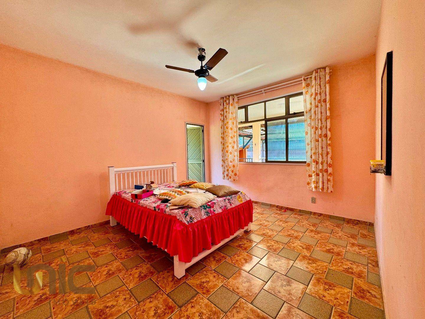 Casa de Condomínio à venda com 4 quartos, 240m² - Foto 10