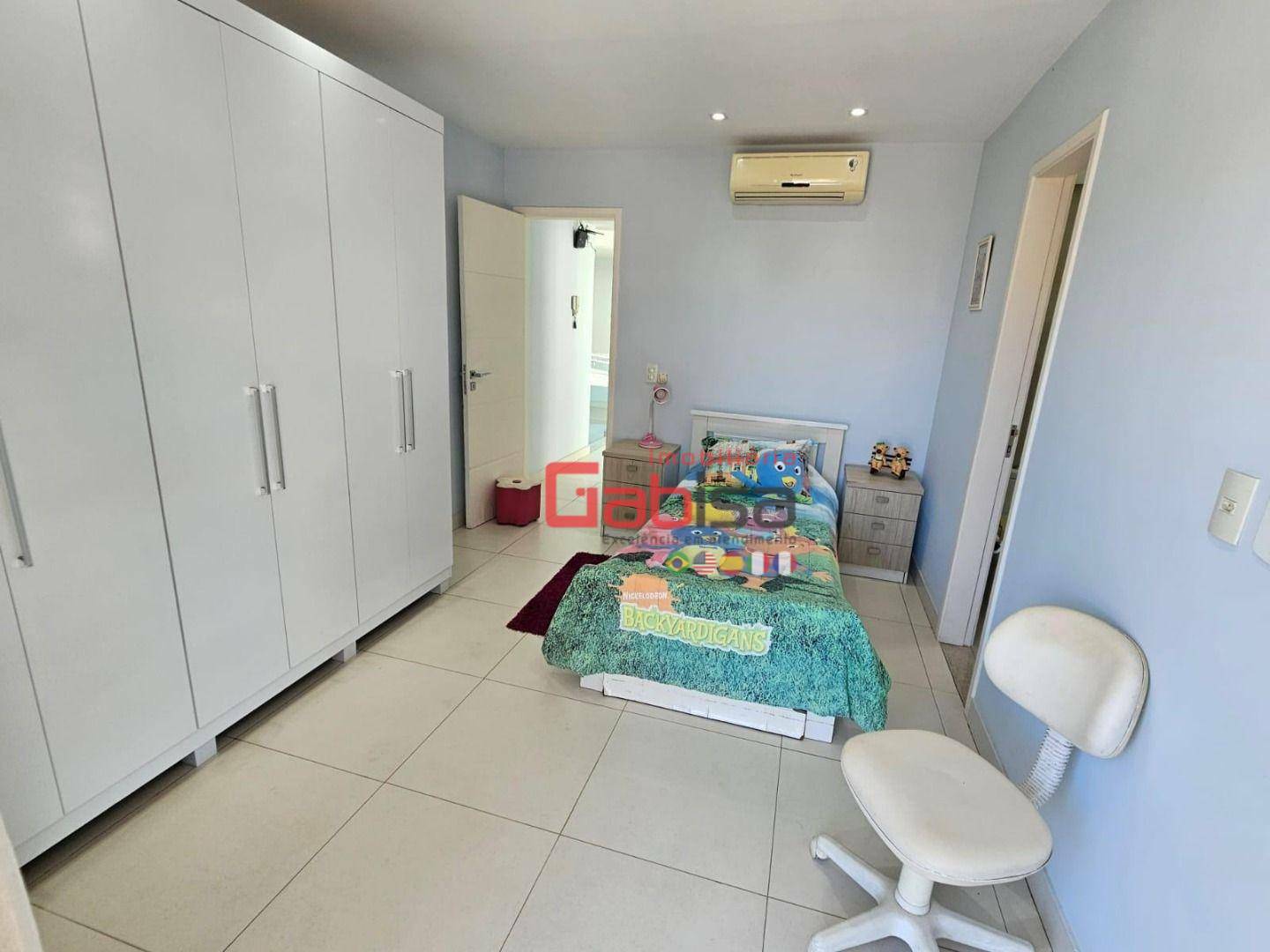 Casa à venda com 4 quartos, 450m² - Foto 26