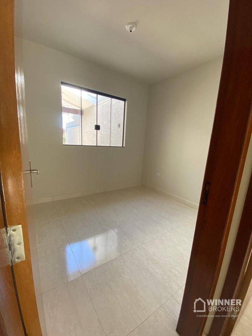 Casa à venda com 3 quartos, 75m² - Foto 7