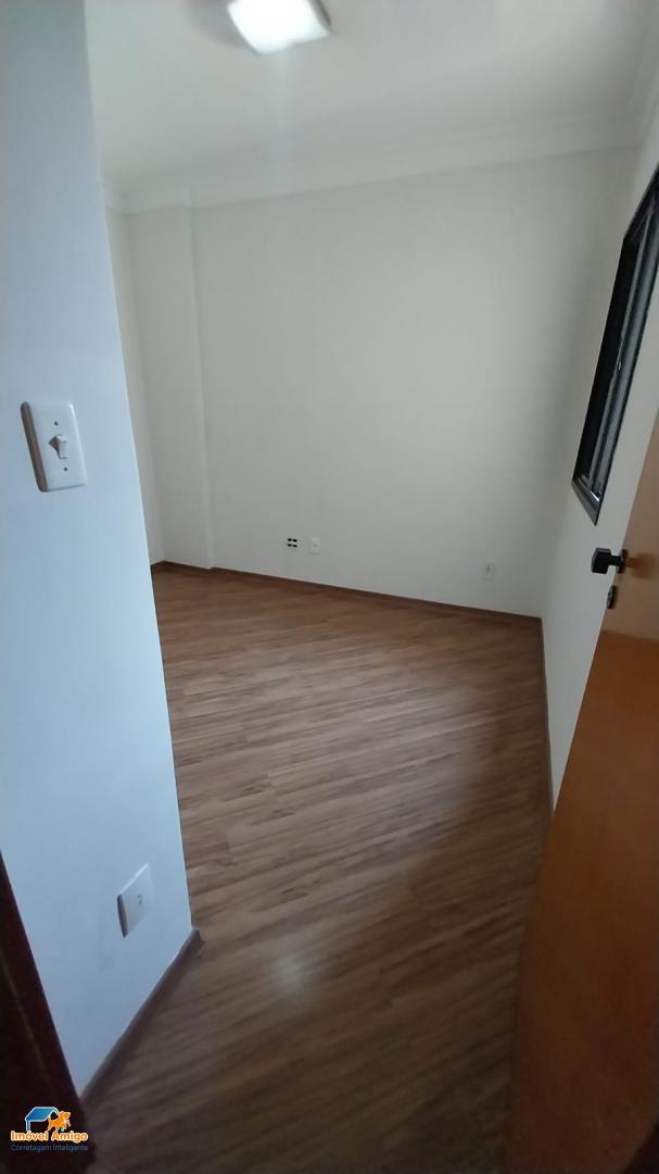 Apartamento à venda com 3 quartos, 72m² - Foto 17