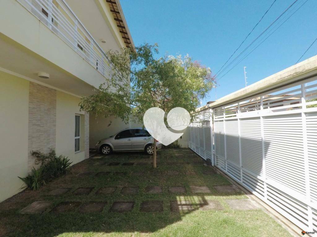 Casa de Condomínio à venda com 5 quartos, 360m² - Foto 5