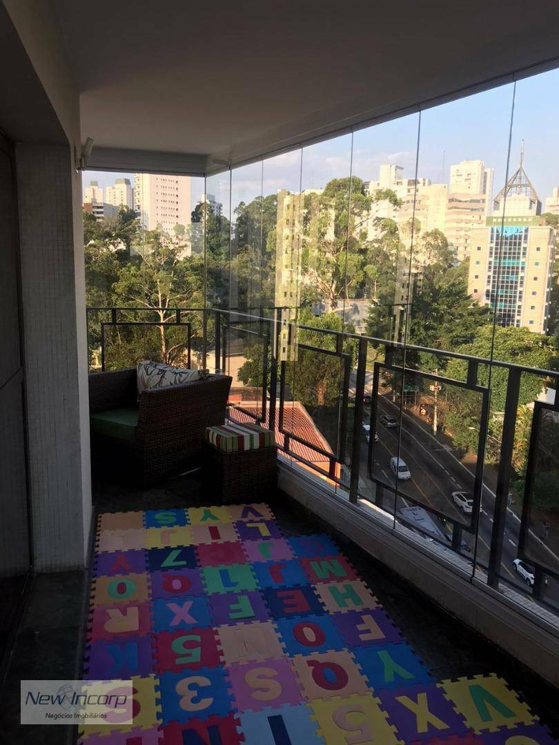 Apartamento à venda com 4 quartos, 200m² - Foto 5