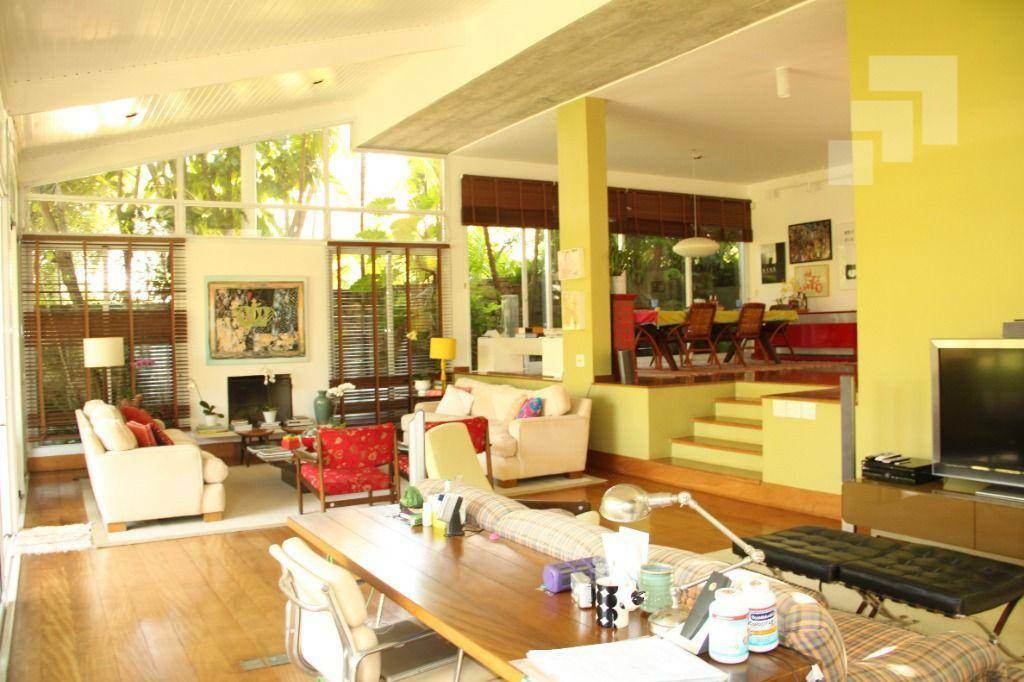 Sobrado à venda com 4 quartos, 540m² - Foto 23