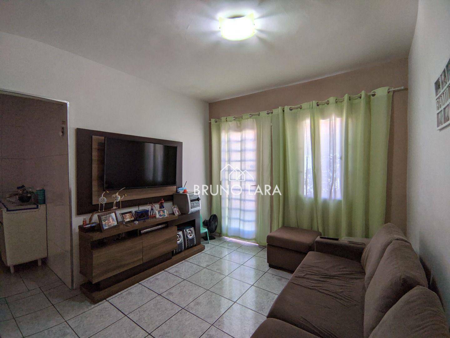 Casa à venda com 3 quartos, 75m² - Foto 6