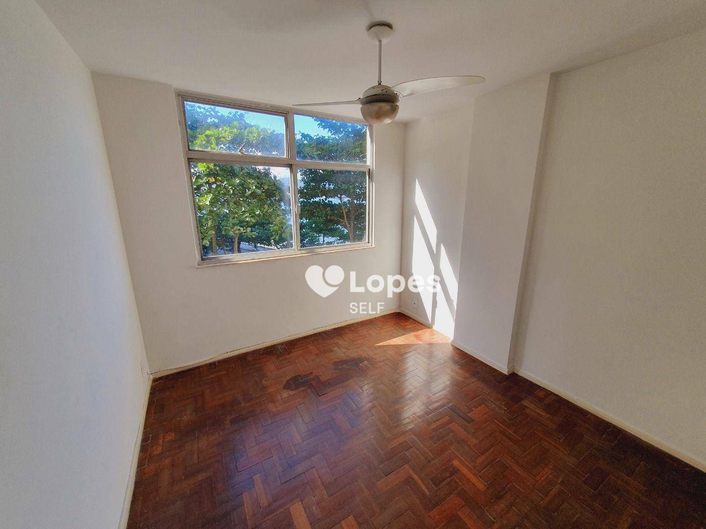 Apartamento à venda com 3 quartos, 100m² - Foto 4