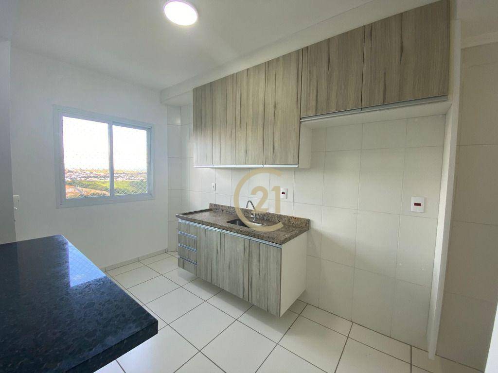 Apartamento para alugar com 3 quartos, 84m² - Foto 10