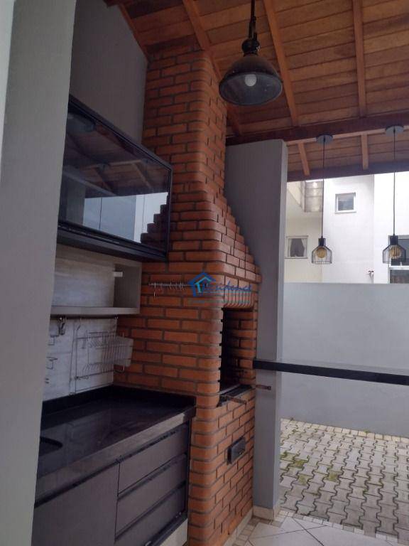 Sobrado à venda com 3 quartos, 100m² - Foto 10