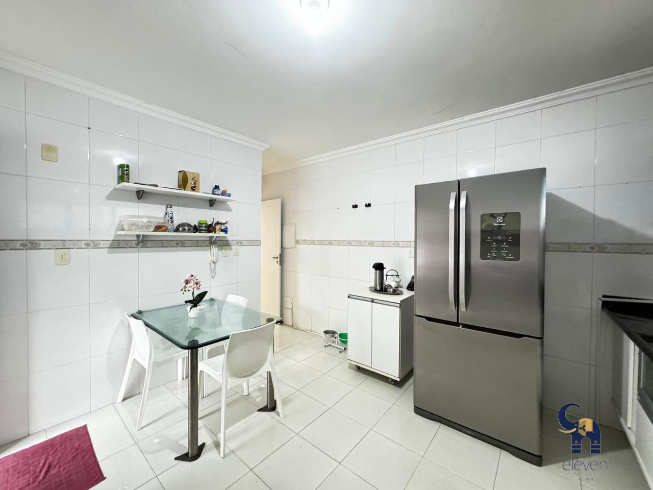 Apartamento à venda com 5 quartos, 378m² - Foto 30