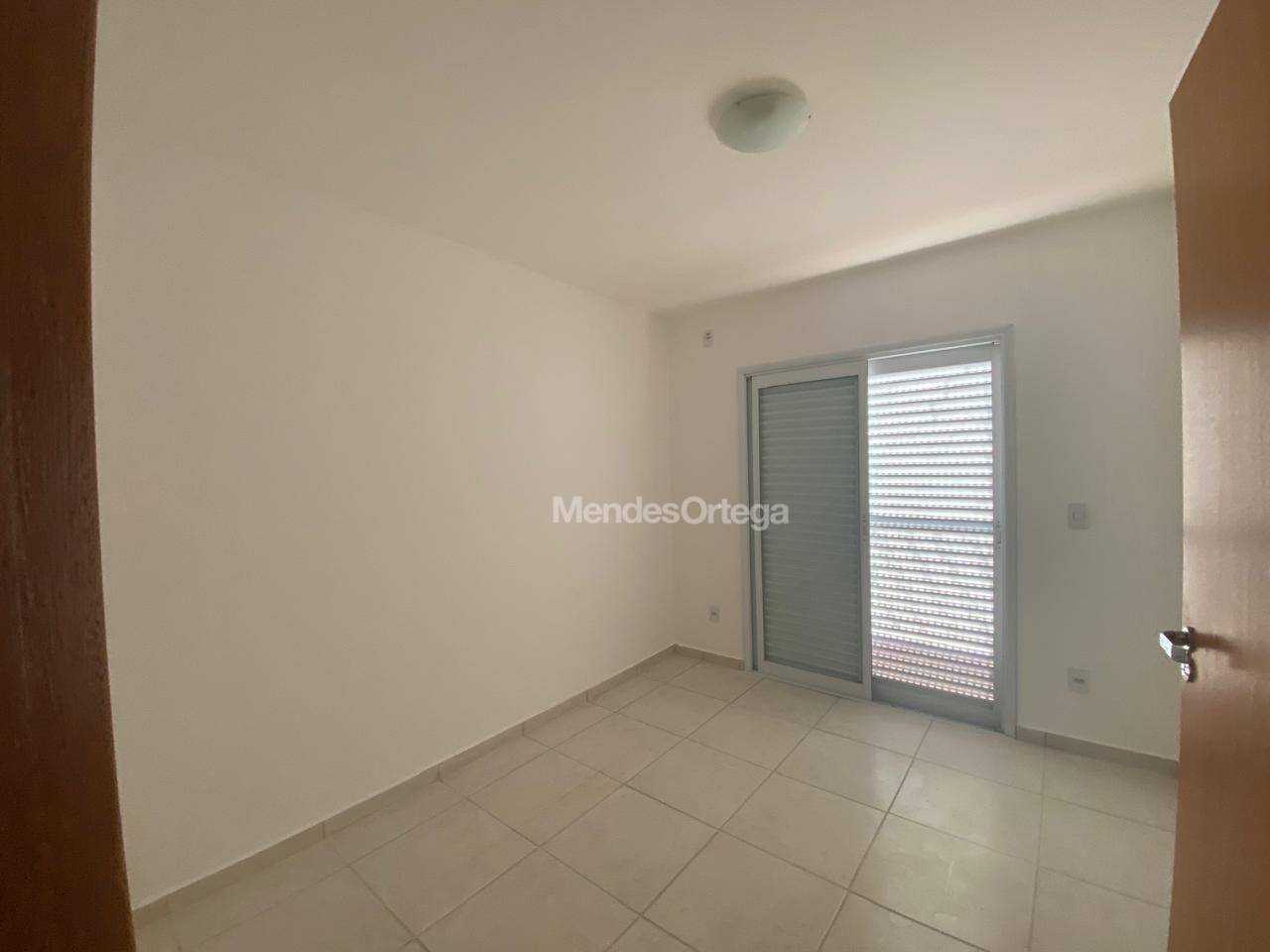 Apartamento para alugar com 2 quartos, 60m² - Foto 14