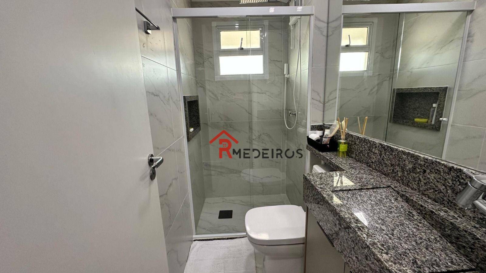 Apartamento à venda com 3 quartos, 179m² - Foto 8