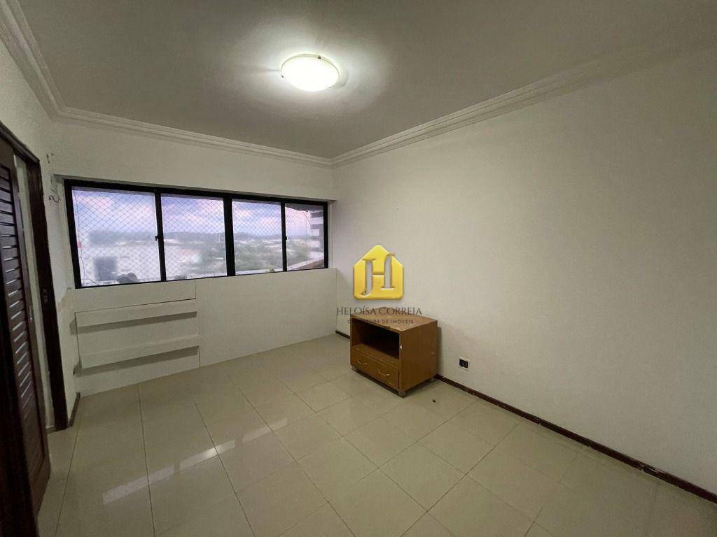 Apartamento à venda com 3 quartos, 265m² - Foto 6