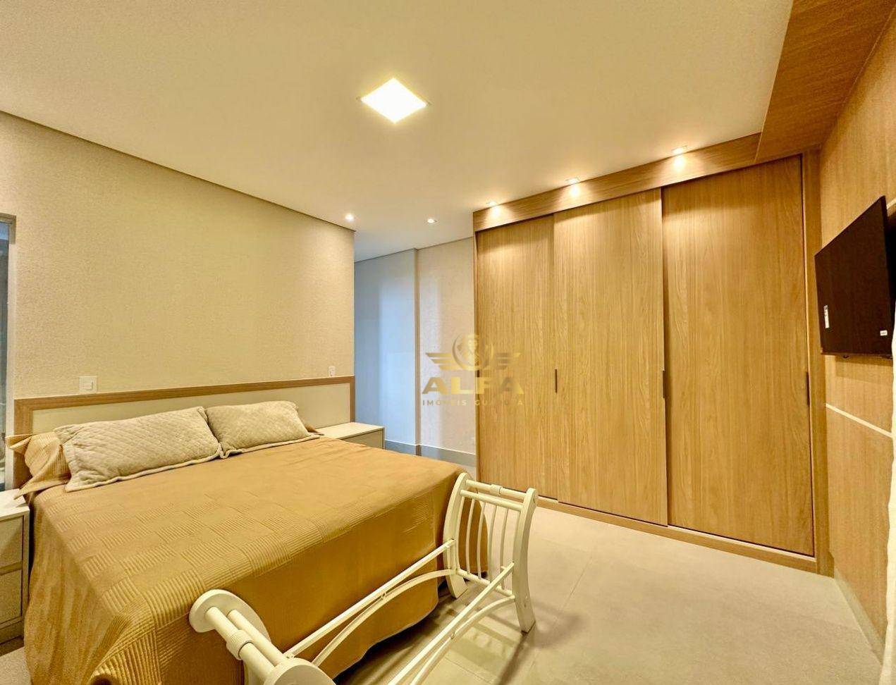 Apartamento à venda com 3 quartos, 181m² - Foto 17