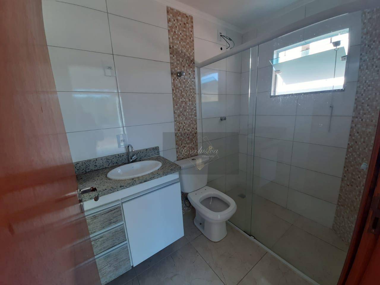 Apartamento à venda com 2 quartos, 70m² - Foto 4