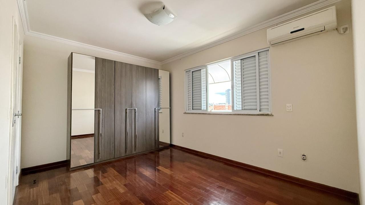 Casa para alugar com 3 quartos, 357m² - Foto 13