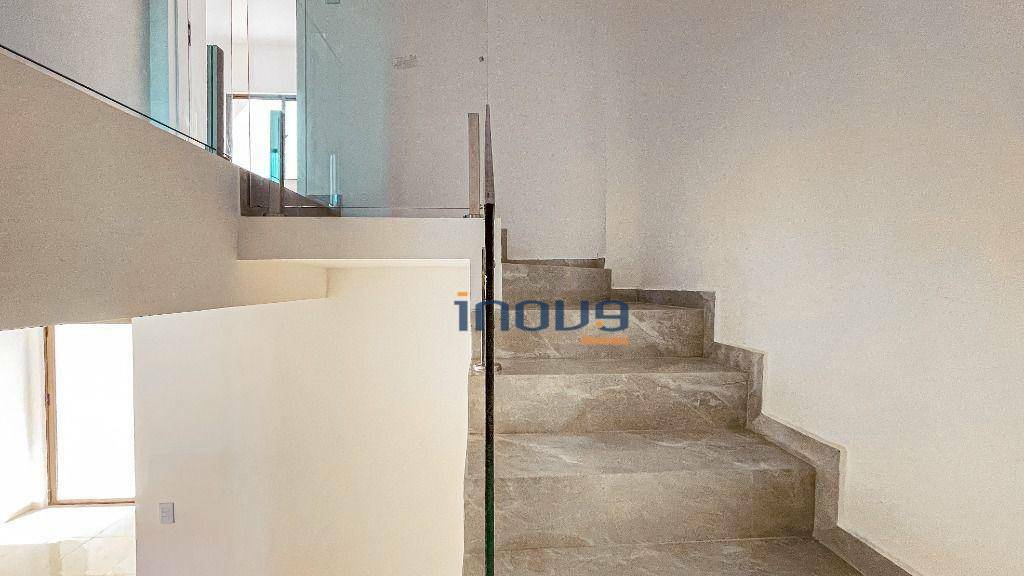 Casa à venda com 4 quartos, 140m² - Foto 10