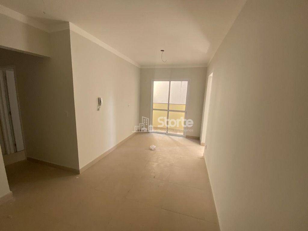 Apartamento à venda com 2 quartos, 58m² - Foto 4