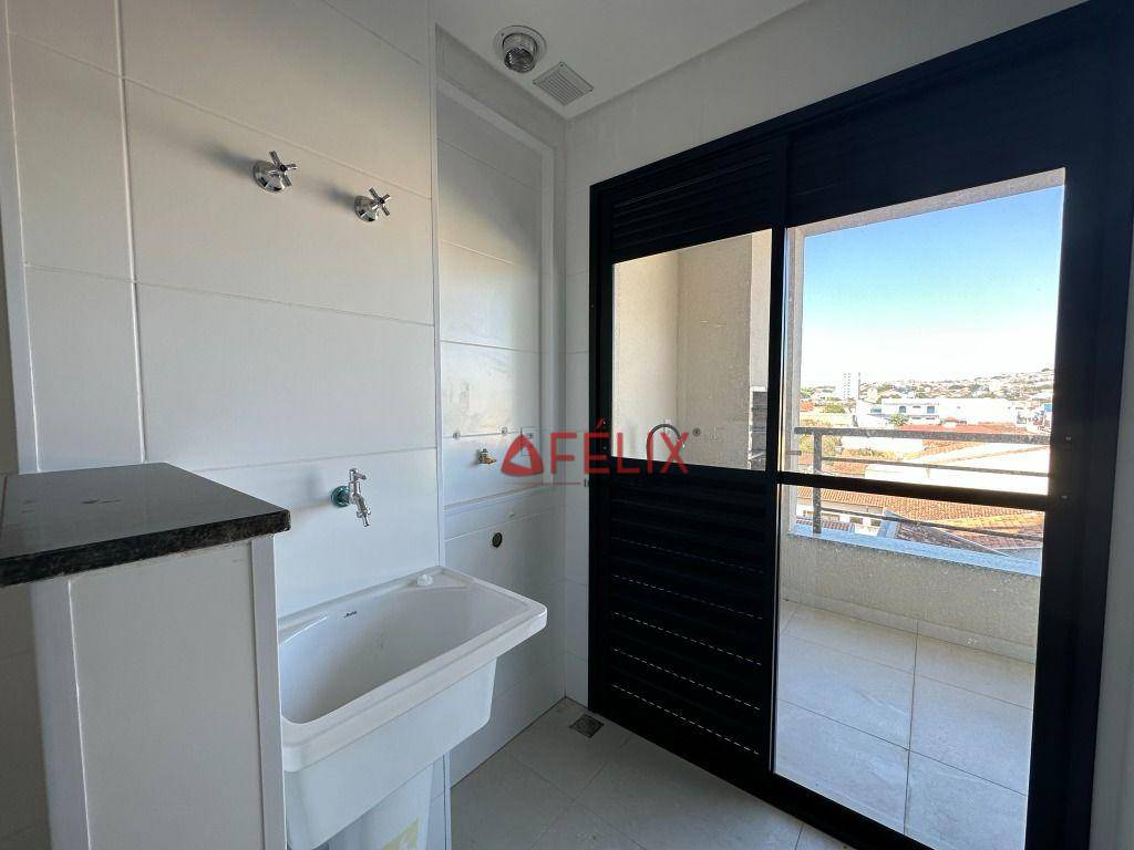 Apartamento à venda com 2 quartos, 74m² - Foto 5