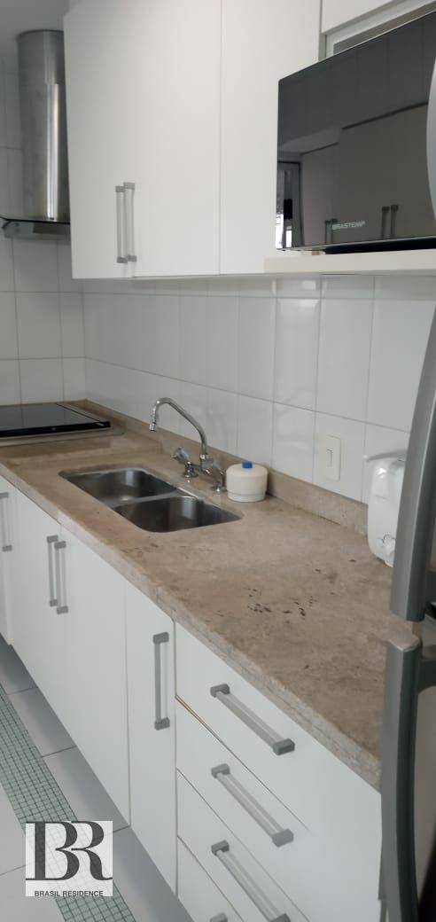 Apartamento para alugar com 2 quartos, 98m² - Foto 5