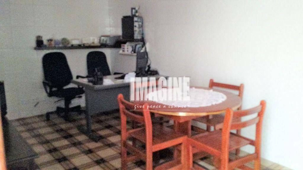 Sobrado à venda com 3 quartos, 352m² - Foto 22