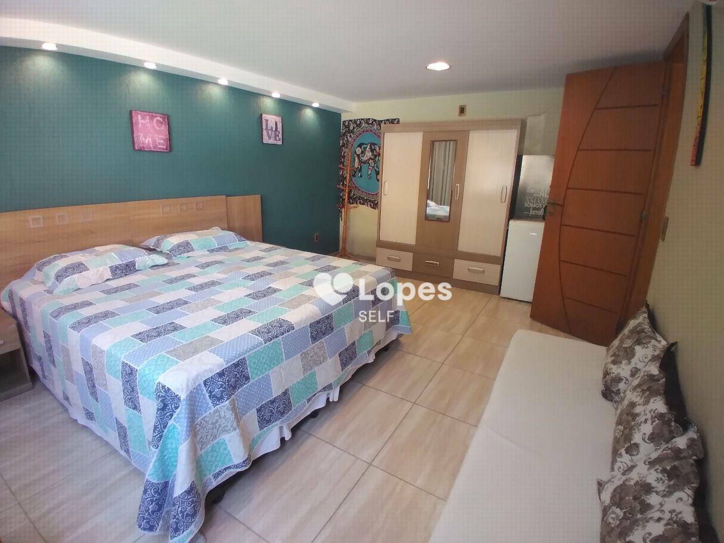 Casa à venda com 5 quartos, 300m² - Foto 12