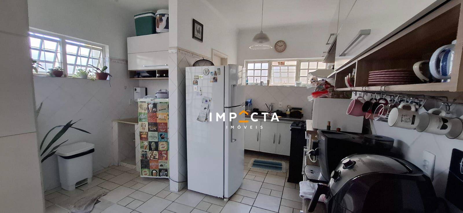 Casa à venda com 3 quartos, 207m² - Foto 21