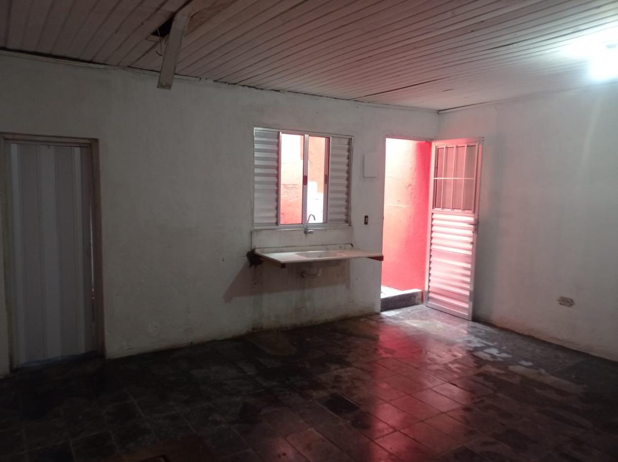 Sobrado à venda com 4 quartos, 200m² - Foto 14