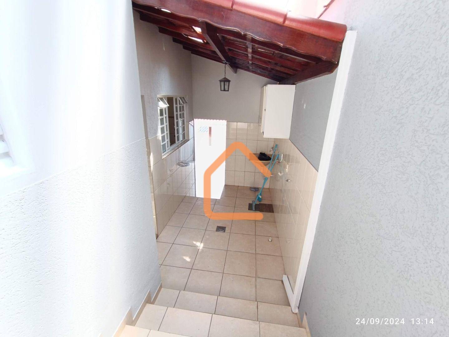 Casa à venda com 3 quartos, 123m² - Foto 28