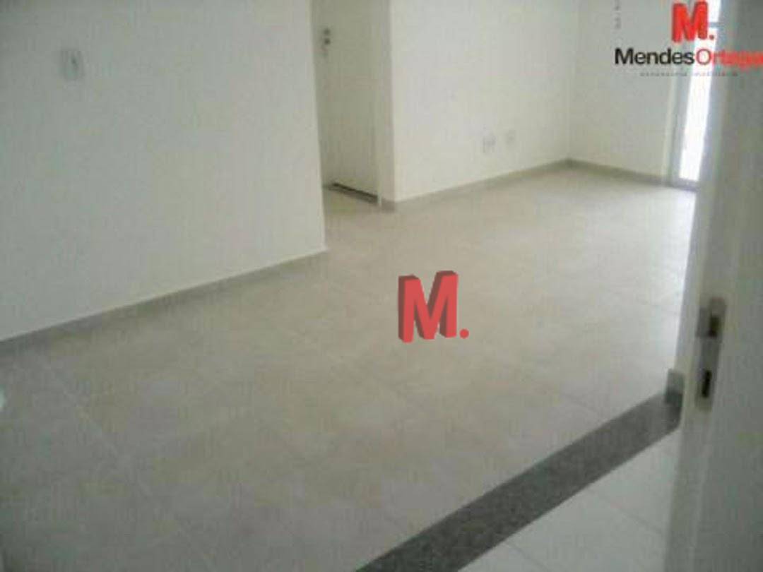 Apartamento à venda com 2 quartos, 44m² - Foto 3